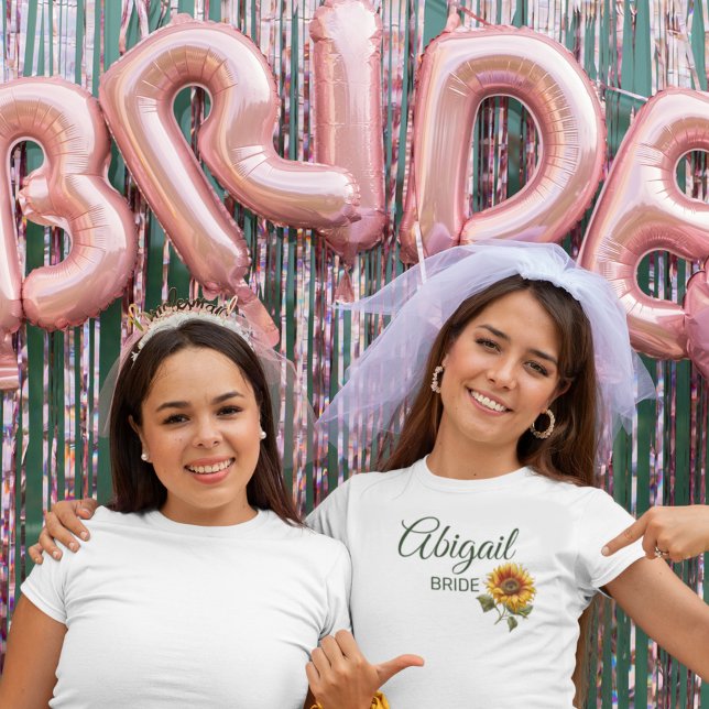 Camiseta Bosque de Noiva Verde de Girassol Casamento (Criador carregado)