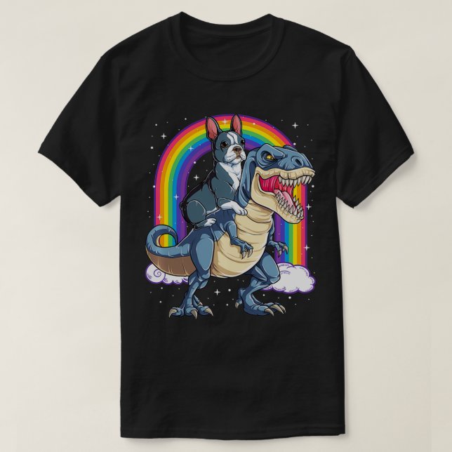 Camiseta Boston Terrier dirigindo dinossauro para oferecer  (Frente do Design)