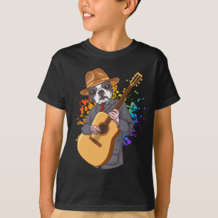 Camiseta Boston Terrier tocando violão acústico