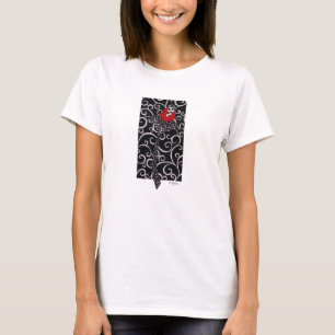 Camiseta botão vermelho no redemoinho preto
