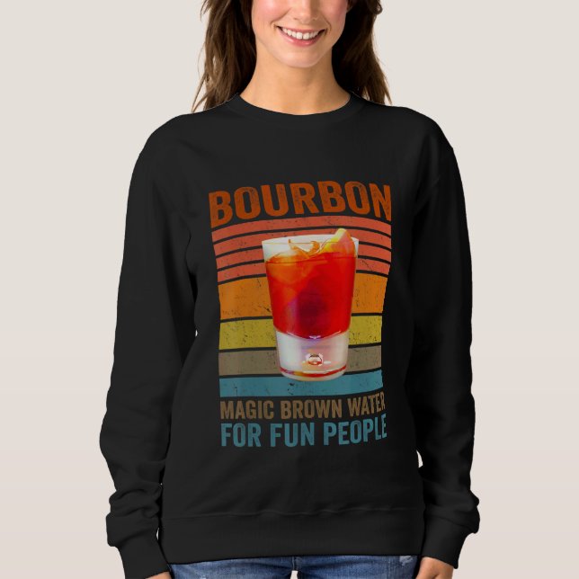 Camiseta Bourbon Definition Magic Brown Water For Fun Peopl (Frente)