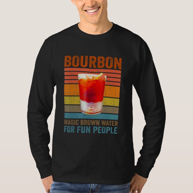 Camiseta Bourbon Definition Magic Brown Water For Fun Peopl (Frente)