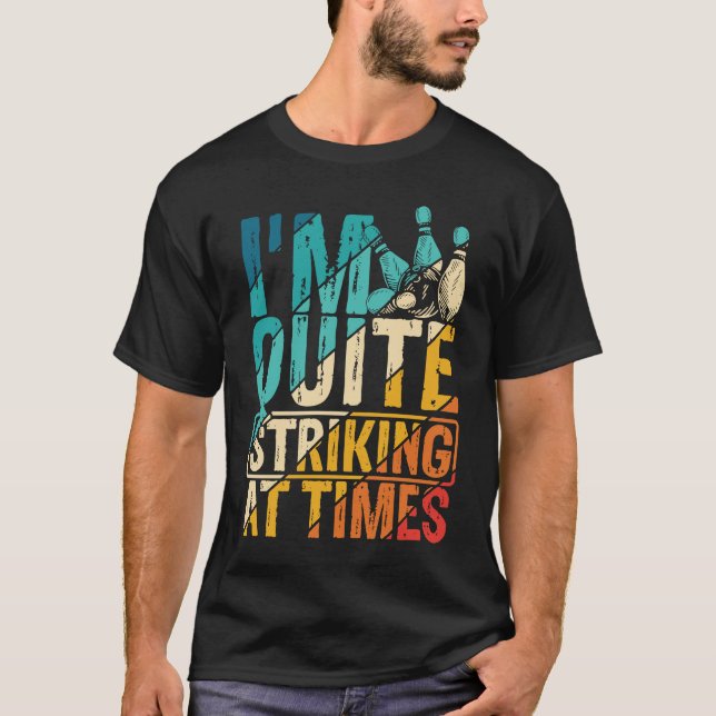 Camiseta Bowling Ball Pin Bowler Strike Bowling Team Bowlin (Frente)