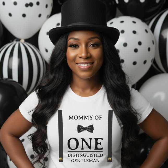 Camiseta Boy 1st Birthday One Distinguished Gentleman Mom (Boy 1st Birthday One Distinguished Gentleman Mom T-Shirt
)