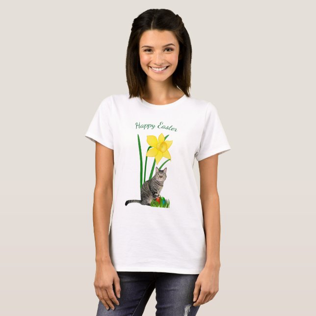 Camiseta Branca Gato de Páscoa Fofo e Narcisos (Frente Completa)