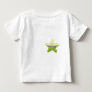 camiseta branca impressa com a natureza