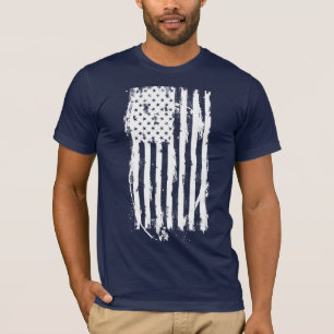 Camiseta Branca Incomodada com Bandeira Americana