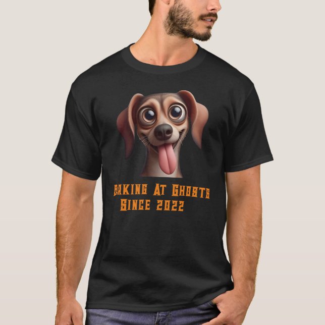 Camiseta Brancando Com Fantasmas De Cão De Halloween Person (Frente)