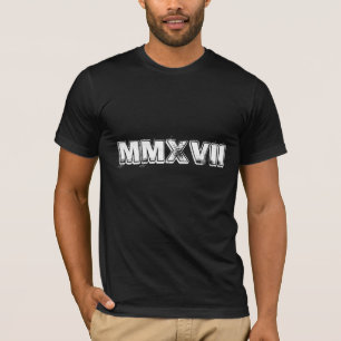 Camiseta Branco do preto dos numerais romanos do feliz ano