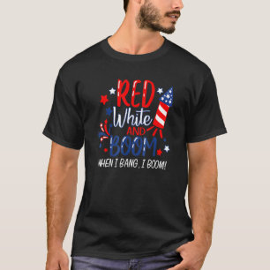 Camiseta Branco Vermelho e Boom Quando Bang Eu Boto Fogos D