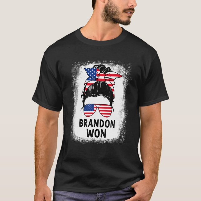 Camiseta Brandon Won Messy Bun Mulheres Deixam Sair Branque (Frente)
