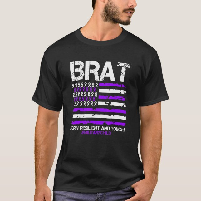 Camiseta Brat Purple Militar acima da bandeira americana Ap (Frente)