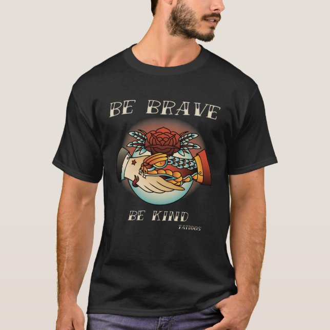 Camiseta Brave Kind Tattoos Vintage Designs. 2 (Frente)