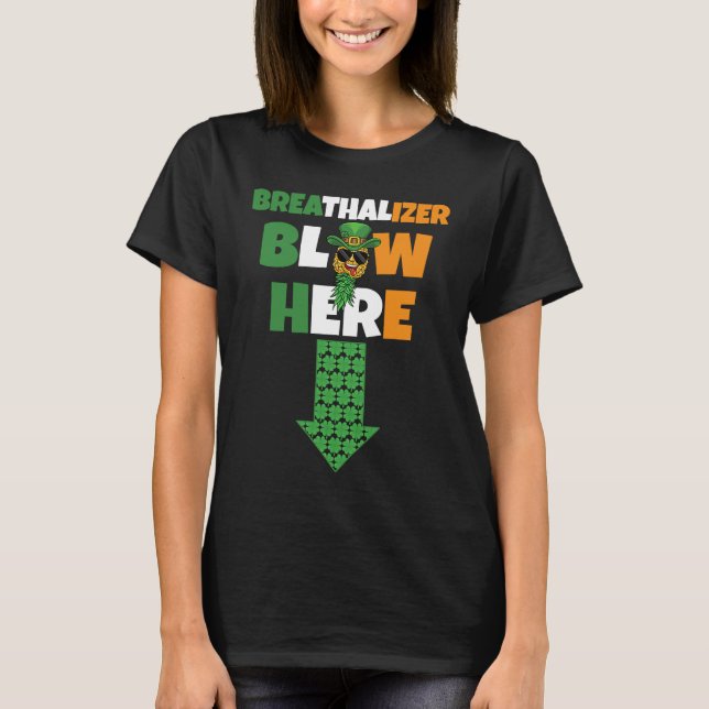 Camiseta Breathalizer Blow Here St Patricks Day Pineapple S (Frente)
