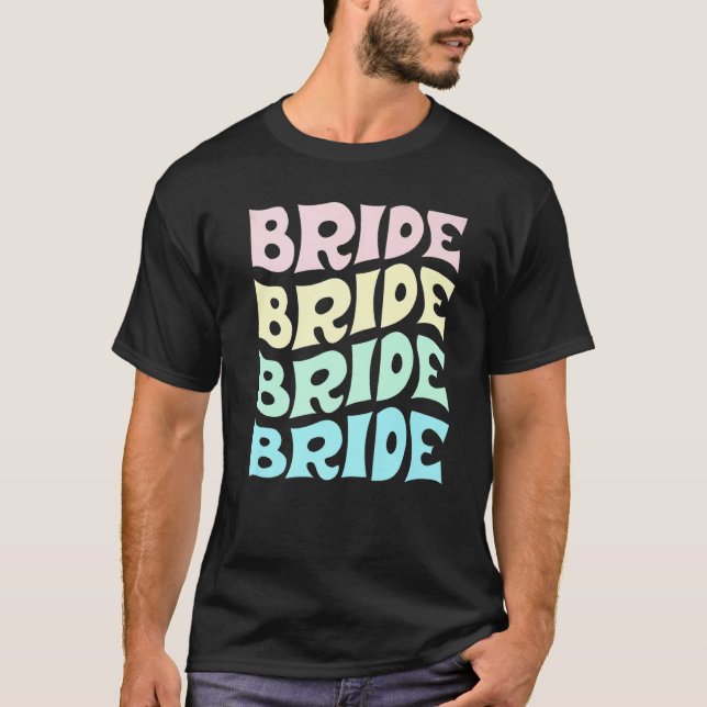 Camiseta Bride I Do Crew Retro Bachelorette Party Bride Bri (Frente)