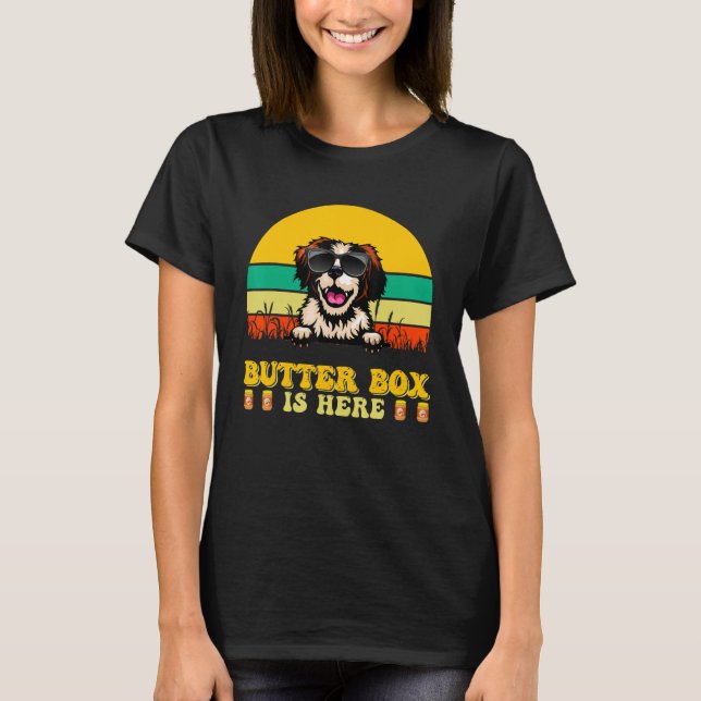 Camiseta Brittany Dog Butter Box Is Here  Father s Day (Frente)