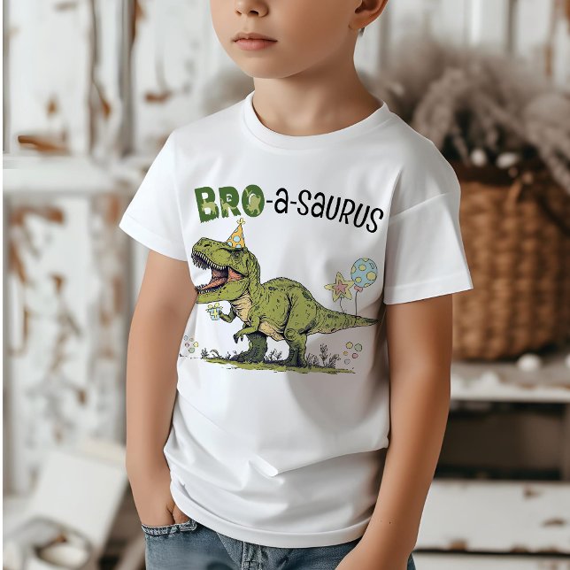 Camiseta Bro-a-saurus Dinossaur - Partido do Aniversário de (Cute funny bro-a-saurus t-rex dinosaur theme kids birthday party matching brother family t-shirt)