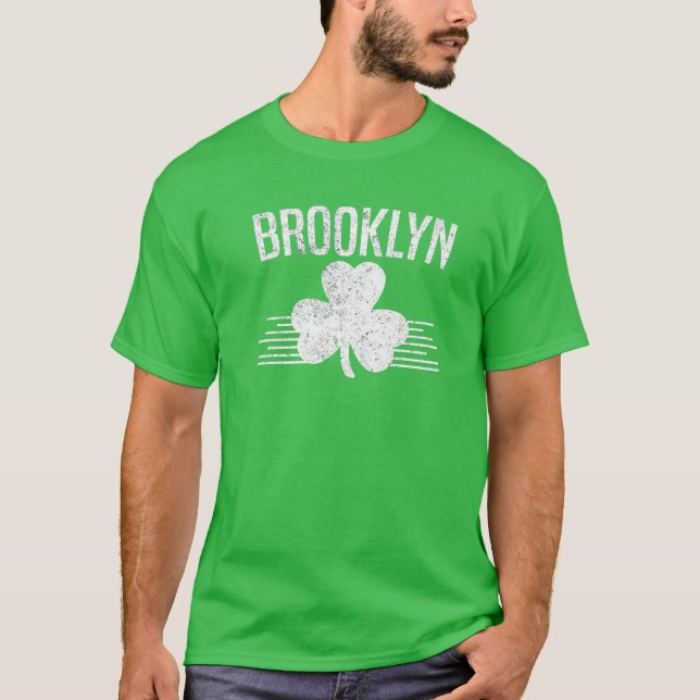 Camiseta Brooklyn Irish Dia de São Patrício Shamrock Lucky  (Frente)