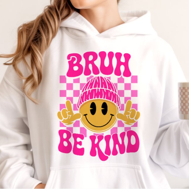 Camiseta Bruh Be Kind Happy Face Beanie Pink (Criador carregado)