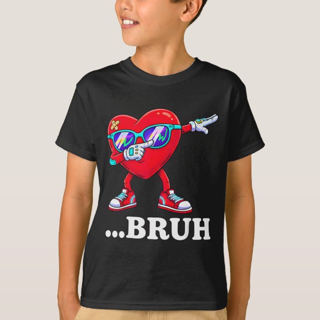 Camiseta Bruh Dabbing Heart Funny Kids Boys Mens Valentine  (Frente)