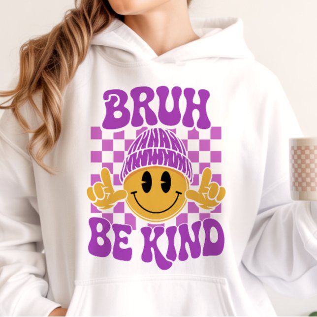 Camiseta Bruh Seja Gentil Rosto Feliz Gorro Roxo (Criador carregado)