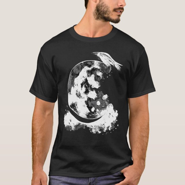Camiseta Bruxa Corvo Lua Crescente Estética Astrologia Góti (Frente)