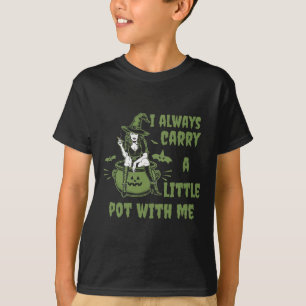 Camiseta Bruxa da Maconha Feminina Bruxa Divertida Hallowee