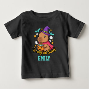 Camiseta Bruxa de Capivara Assustadora mas Doce no Hallowee