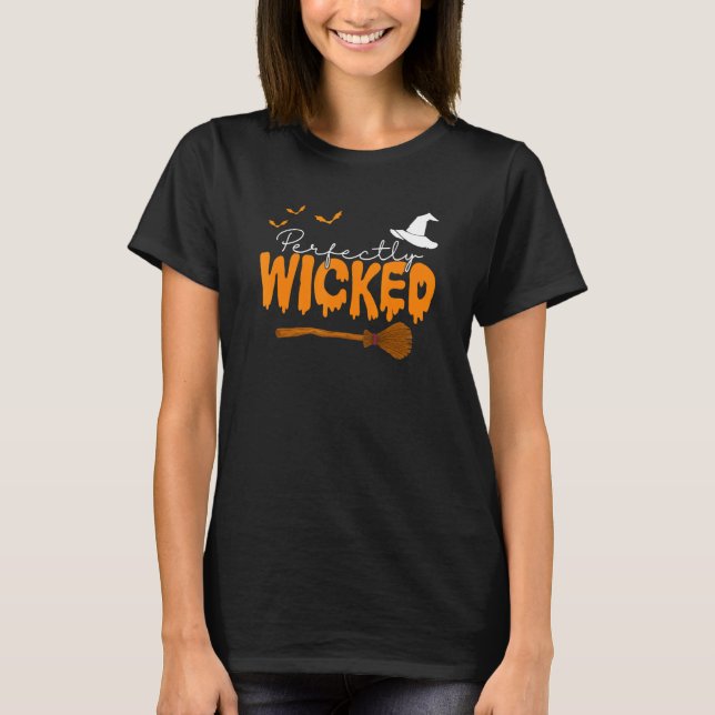 Camiseta Bruxa de Halloween das Mulheres Perfeitamente Má (Frente)