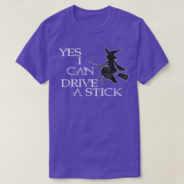 Camiseta Bruxa de Halloween Sim Posso Dirigir Um Pau De Vas (Frente do Design)