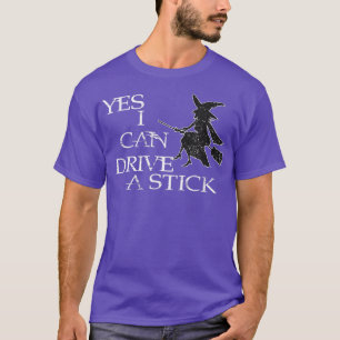 Camiseta Bruxa de Halloween Sim Posso Dirigir Um Pau De Vas