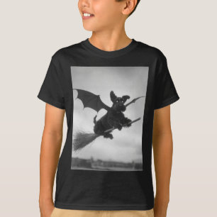 Camiseta Bruxa de Schnauzer Gótico Vassoura Asas de Morcego