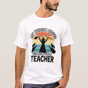Camiseta Bruxa Divertida Professora Vassoura Quebrada Hallo