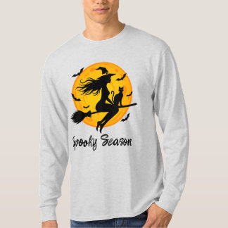 Camiseta Bruxa e Gato Preto Voando Através da Lua Cheia