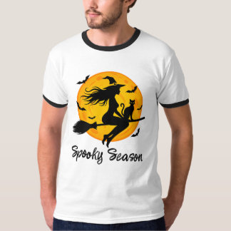 Camiseta Bruxa e Gato Preto Voando Através da Lua Cheia