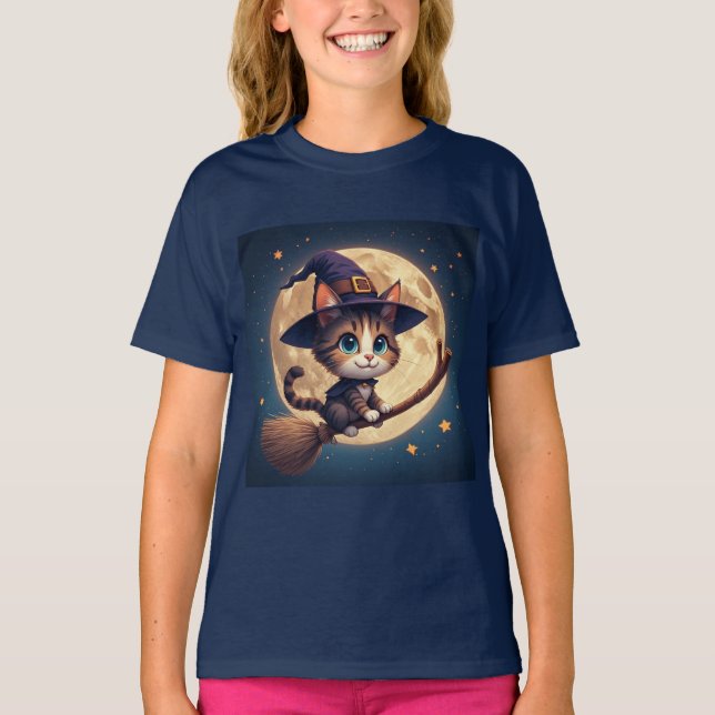 Camiseta Bruxa Gatinha Fofa Sob Estrelas e Lua Cheia 🎃 (Frente)