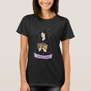 Camiseta Bruxa Mística & Cartas de Tarot - Halloween Truque