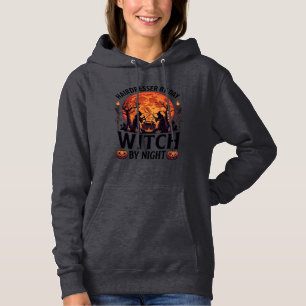Camiseta Bruxa Noturna Dia de Cabeleireiro Halloween Pente