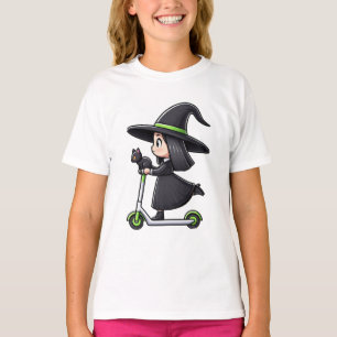 Camiseta Bruxa Rapariga com Gato soltando um Patinete