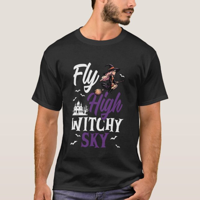 Camiseta Bruxa Voadora Bonita Céu Bruxa Voadora Alta (Frente)
