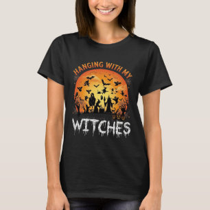 Camiseta Bruxas Penduradas Lua de Halloween Morcegos Abóbor