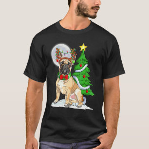 Camiseta Bulldog decora as luzes da árvore com chifres de r