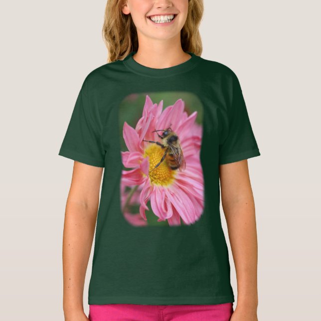 Camiseta Bumble Bee Pink Daisy Flower (Frente)