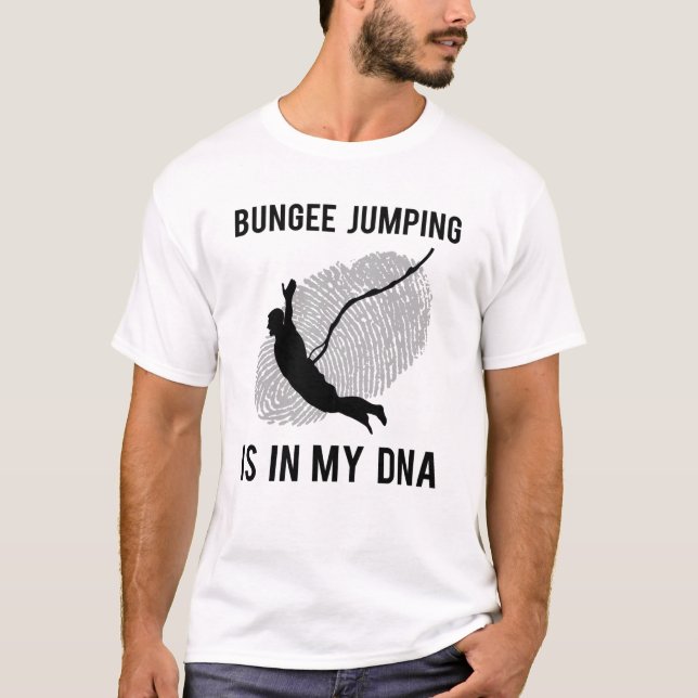 Camiseta Bungee Jumping Bunging Dizendo Presente (Frente)
