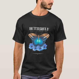 Camiseta Bunter Schmetterling mit Blumen im Boho Design