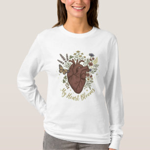Camiseta Buquê de Flores Silvestres Coração Anatômico Estét