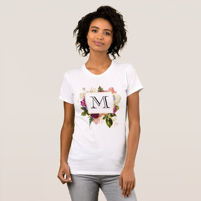 Camiseta Buquê Floral de Cor Branca e Rosa Moderno (Frente Completa)