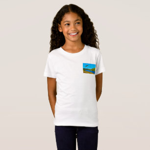 Camiseta Buzzard comum em voo sobre o reservatório de Ladyb