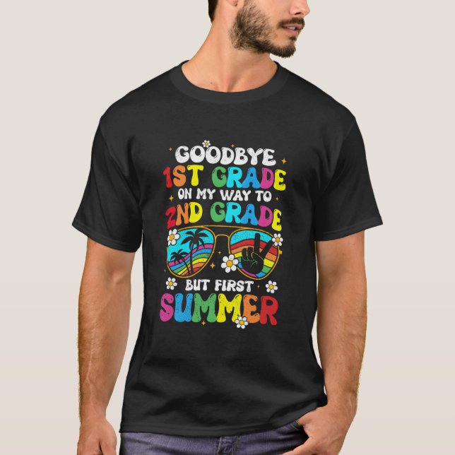Camiseta Bye 1St Grade Graduation To 2Nd Grade Hello Summer (Frente)