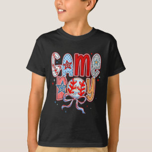 Camiseta Bysebyll Game Day Bysebyll Coquette Arco Mãe Mãe M